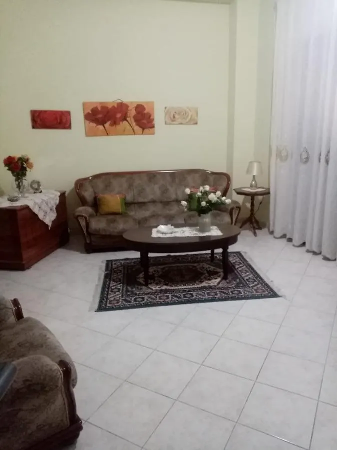 Apartment House Maya & Niky Solarino